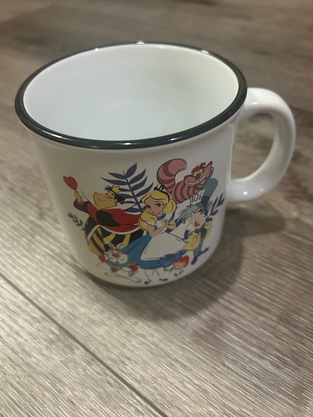 Disney’s♥️Alice in Wonderland Ceramic 20oz. Mug #Wonderland / In Great Condition